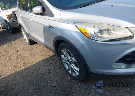 2014 Ford Escape Titanium z USA, uszkodzony, nr VIN 1FMCU9JX1EUB25280
